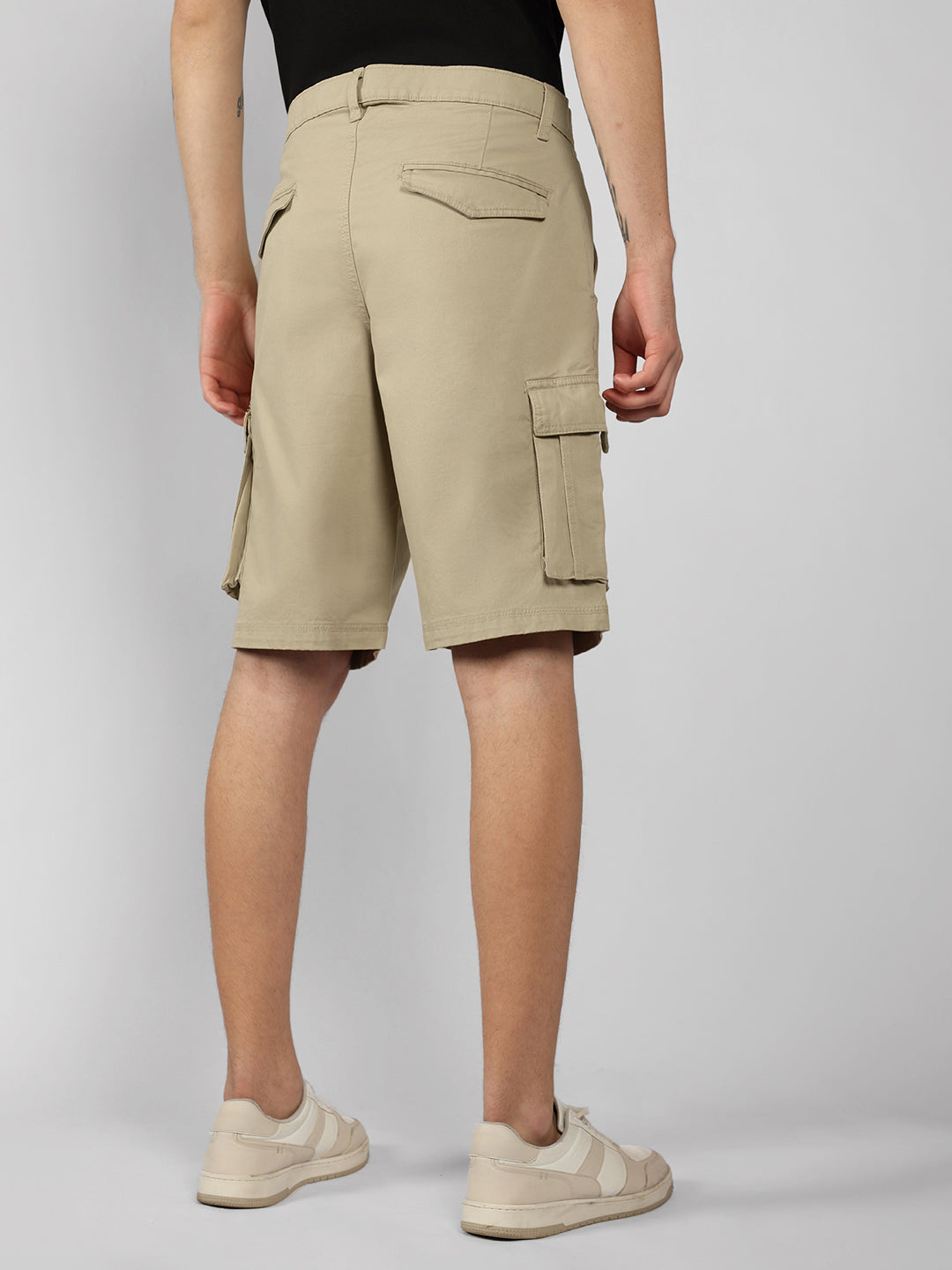 Men's Cream Solid Relaxed Fit Shorts