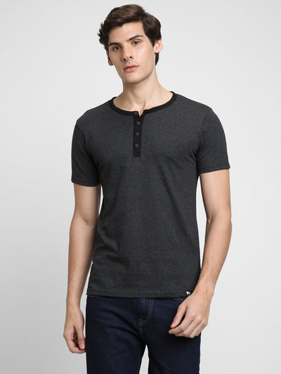Men's Henley Neck Half Sleeves Casual T-shirt
