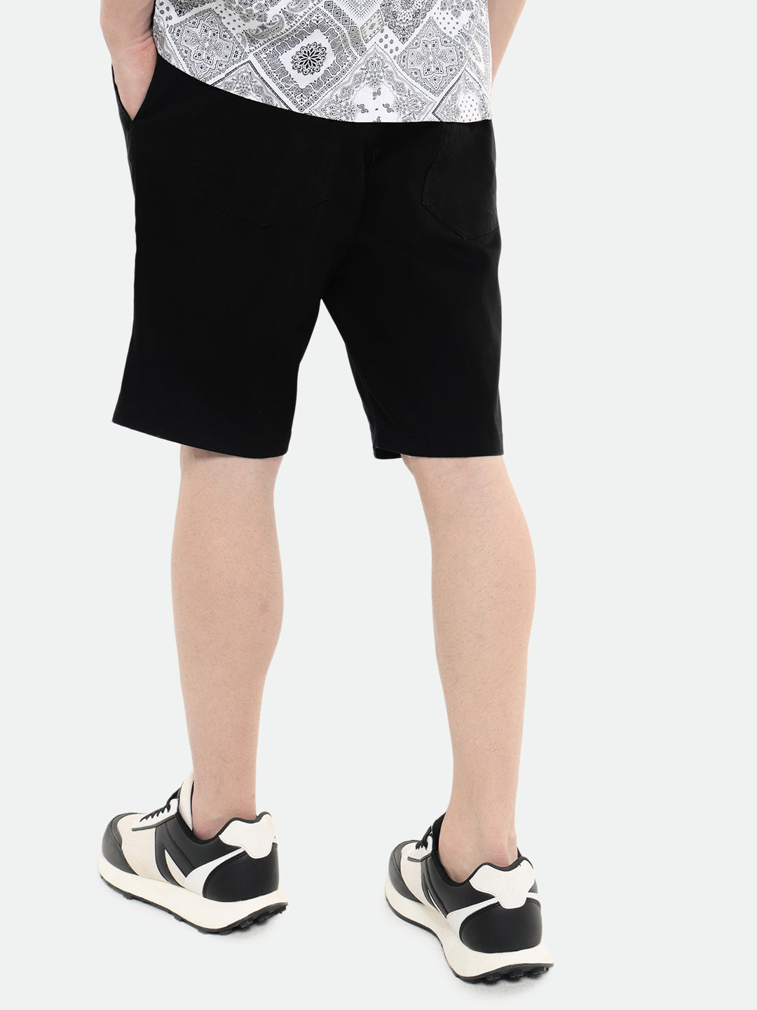 Men's Black Solid Regular Fit Stretchable Shorts