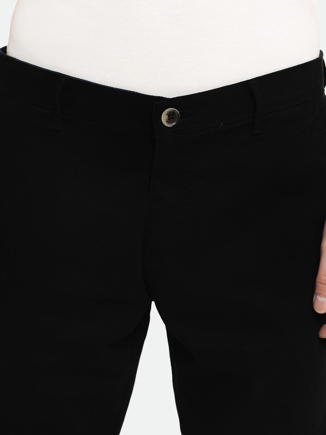 Men's Black Solid Regular Fit Stretchable Shorts