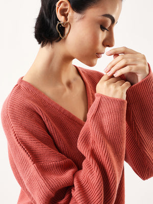 DL Woman Coral Solid V- Neck Sweater
