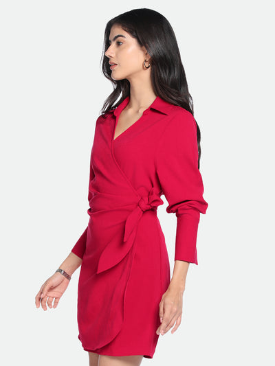 DL Woman Red V-Neck Knee Length Wrap Dress