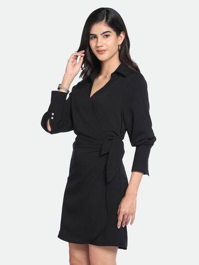 DL Woman Black V-Neck Knee Length Wrap Dress