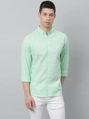 Men's Solid Button Down Collar Casual Shirt (Green)