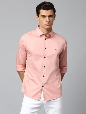 Men's Solid Dusty Peach Slim Fit Casual Shirt With Spread Collar