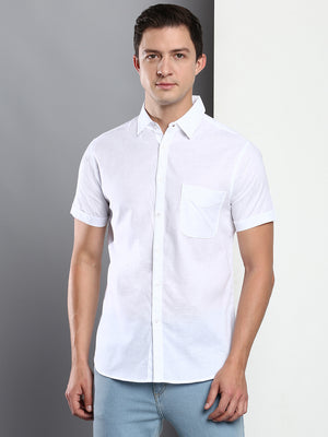 Men's Solid White Slim Fit Cotton Linen Casual Shirt With Spread Collar & Half Sleeves