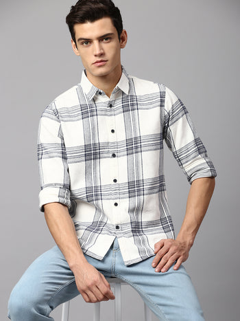 Men's Checkered White Slim Fit Casual Shirt  Spread Collar