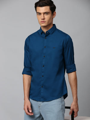 Men's Solid Petrol Blue Slim Fit Casual Shirt With Spread Collar