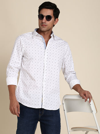 Men's White Casual Shirts For Comfortable And Stylish Look For Morning To Evening Look