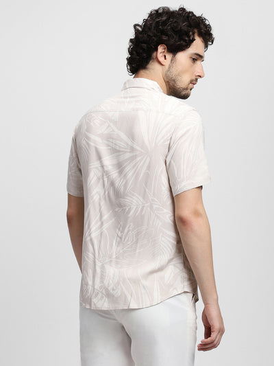 #color_off-white