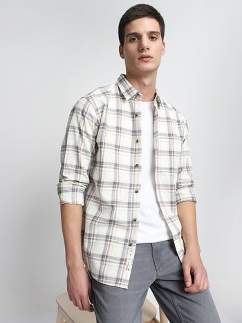 Men's Slim Fit Tartan Checks Pure Cotton Casual Shirt