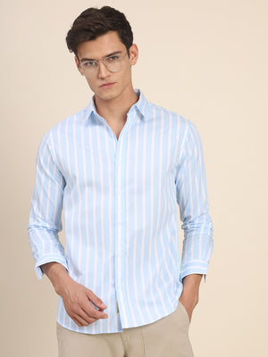 Men's Slim Fit Blue Vertical Stripes Spread Collar & Full Sleeves Casual Shirt